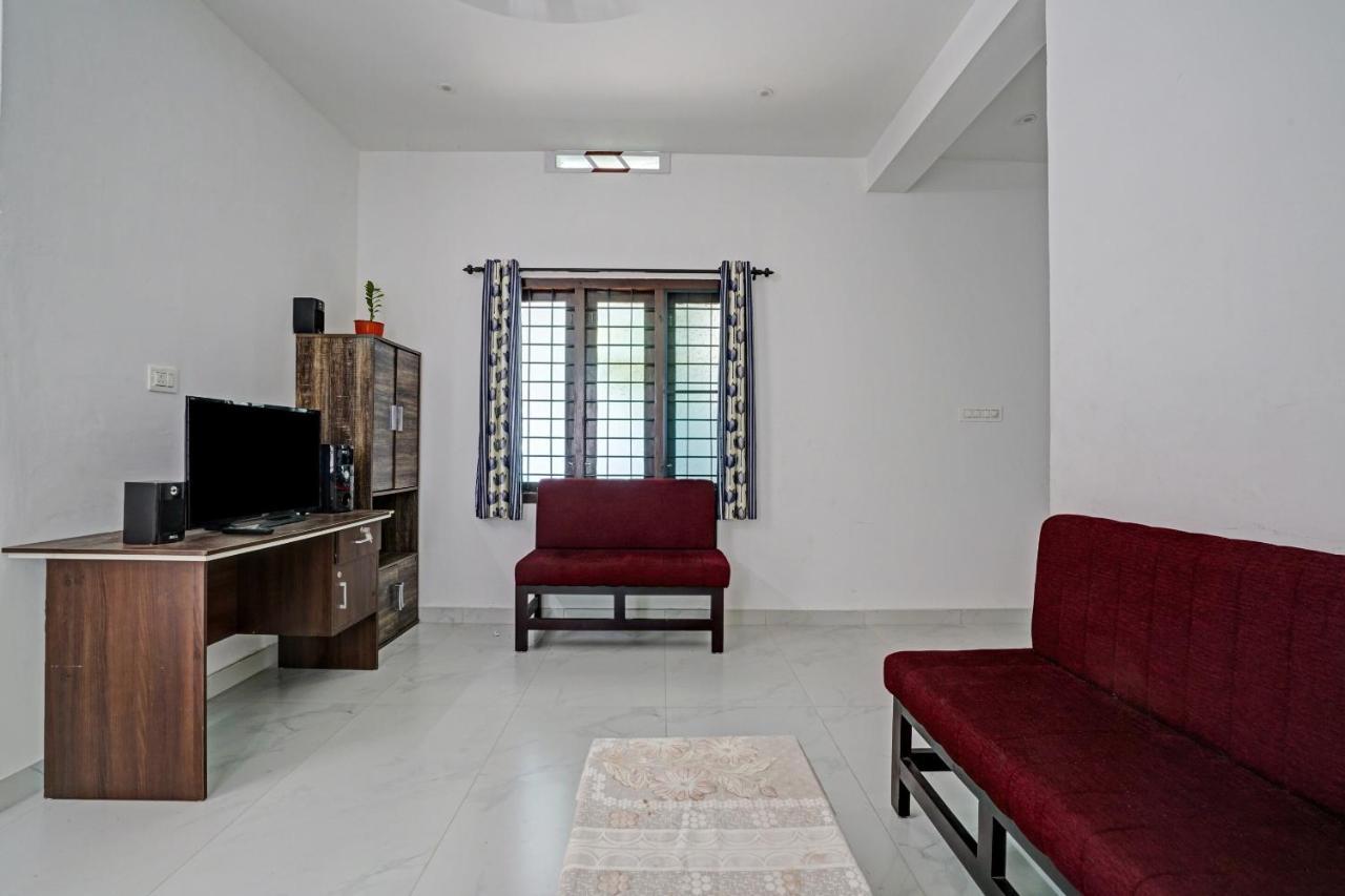 Spot On Blissful Villa Kochi Exterior photo