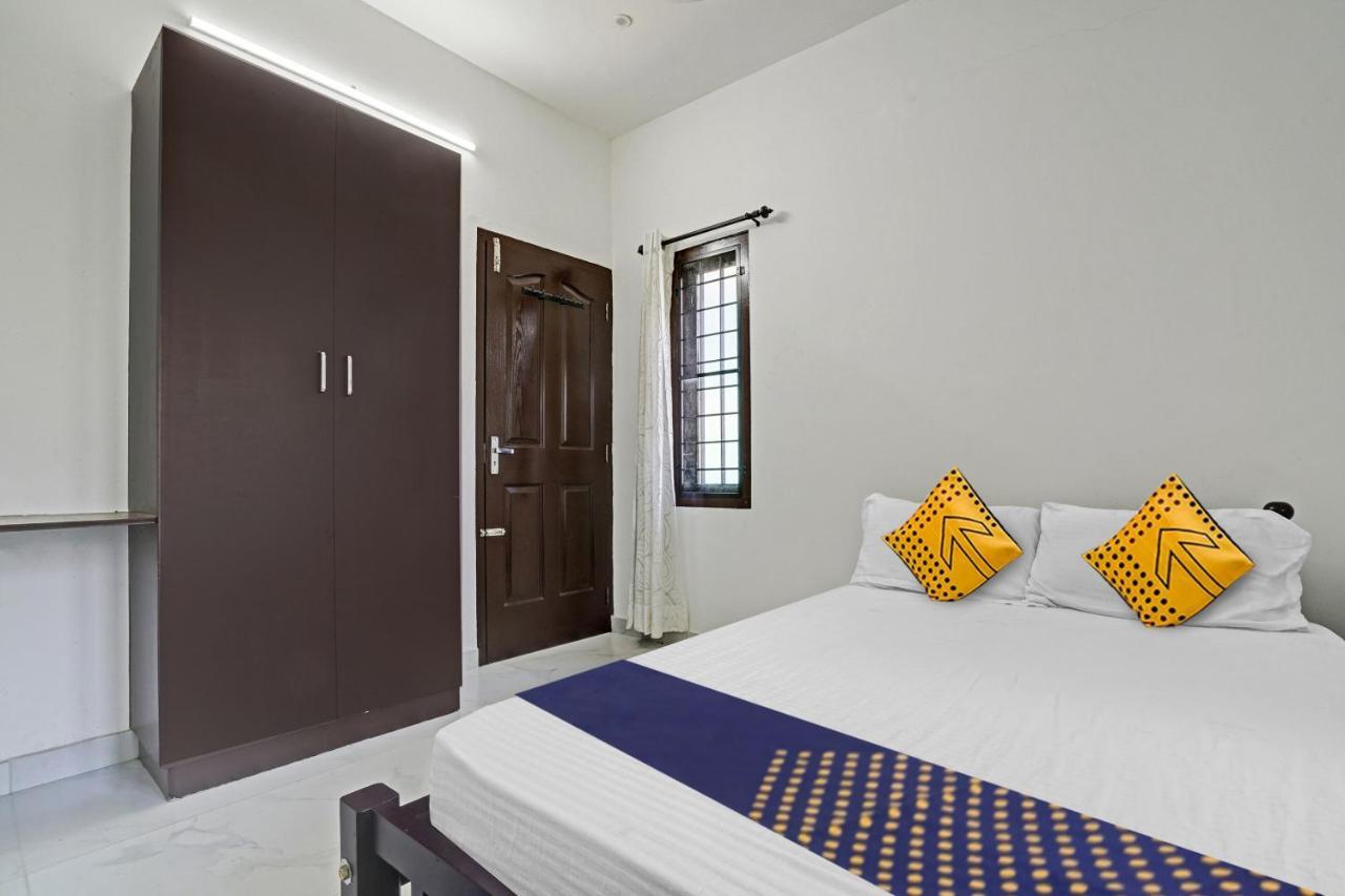 Spot On Blissful Villa Kochi Exterior photo